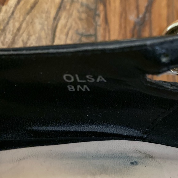 Tahari Black Heels - Picture 4 of 6